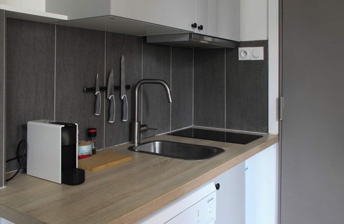 L'Europe Apartment | Nice studio in the 8eme