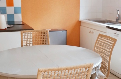 Muzillac House | On the outskirts of the Moulin de Pen Mur site, comfortable self-contained accommodation.