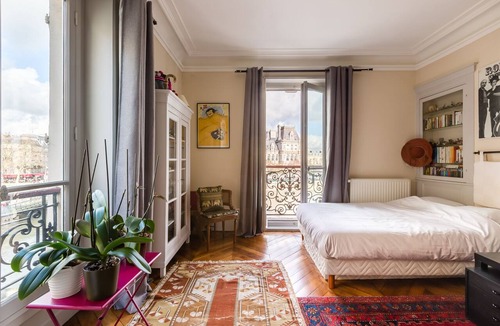 Notre Dame Apartment | Overlooking the Seine on Ile de la Cité, by Veeve