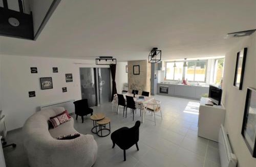 Formigny House | Overlord holiday cottage cosy house in Formigny