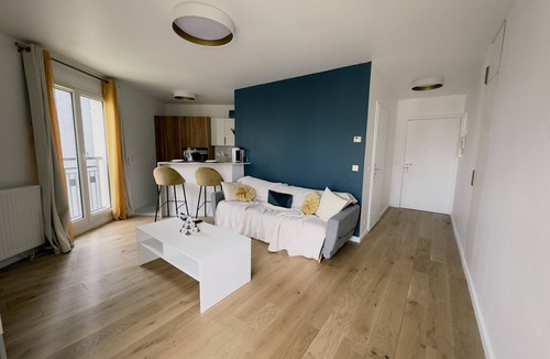 Faubourg de l'Arche Apartment | Palymo "La Défense" Standing Apartment for 4 peopl
