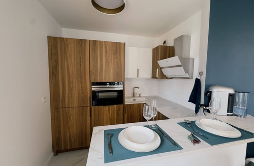 Faubourg de l'Arche Apartment | Palymo "La Défense" Standing Apartment for 4 peopl