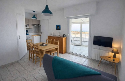 Tregastel Apartment | Panoramic Sea View 180° – Direct Beach Access – Terrace et Parking