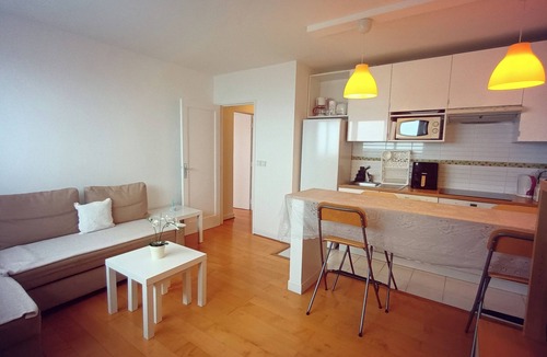 Saint-Lambert Apartment | Panoramic Views of Paris and Pool