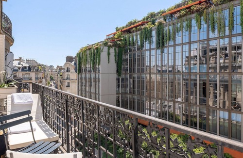16th Arrondissement Apartment | Par089 - Parisian Elegance Facing Le Brach Hotel