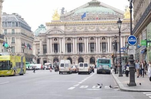 Gaillon Apartment | Paris, Opéra 1. Comme Chez soi