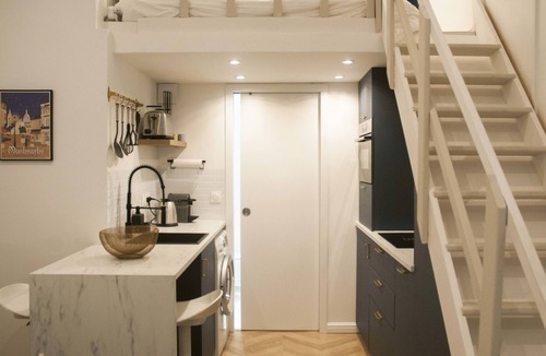 Quartier de la Goutte-d'Or Apartment | Parisian refurbished loft near Montmartre