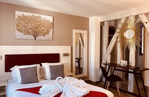 Quartier de Rochechouart Hotel | Pavillon Opéra Lafayette