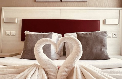 Quartier de Rochechouart Hotel | Pavillon Opéra Lafayette