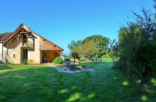 Villedieu-le-Chateau House | peaceful farmhouse surrounded by fields and woods, renovated comfort