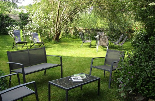 Saffre Cottage | Peaceful Stone Cottage with Garden, Near Lakes & Nantes