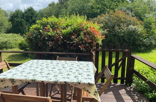 Saint-Amand Cottage | Pet-Friendly Normandy Gîte near Saint-Lô with a Large Garden, Horse Box Parking
