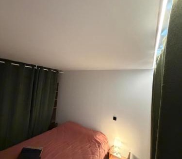 Grillon Apartment | PierrAnge