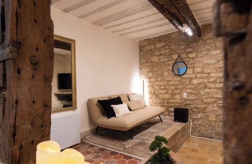 Arts-et-Metiers Apartment | Pierre à Feu, 1BR/1BA, 3 people