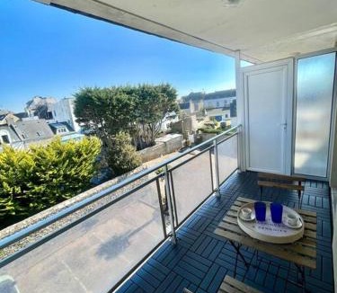 Quiberon Apartment | Plage, piscine, terrasse & centre-ville à Quiberon