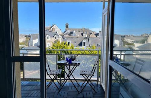 Quiberon Apartment | Plage, piscine, terrasse & centre-ville à Quiberon