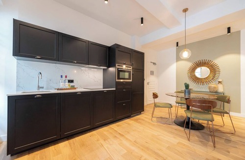 Faubourg-du-Roule Apartment | Pope, 4 stars, Luxury at 1 minute walk from the Champs-Elysées