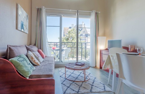 Port Guillaume Apartment | Port Guillaume by Interhome