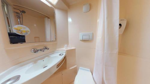 Chaumontel Hotel | Premiere Classe Chantilly Sud Luzarches