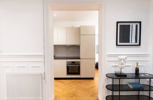 Faubourg-du-Roule Apartment | Premium 4Bedrooms ChampsElysée ArcdeTriomphe