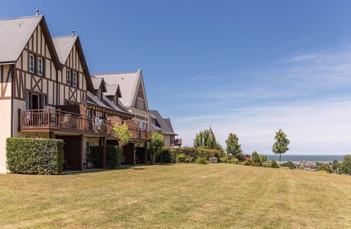 Houlgate Apartment | Premium Normandy Apartment for 4