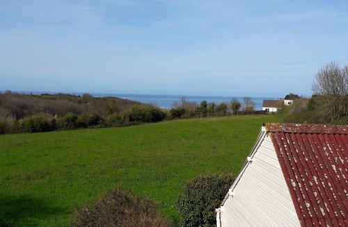 Sainte-Honorine-des-Pertes House | Pretty Norman cottage with garden and uninterrupted view