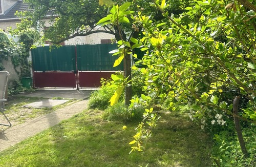 Colombes House | ✨ PRIME VILLA: 5 Double Beds + Garden – Near PARIS, BOURGET & STADE DE FRANCE ✨