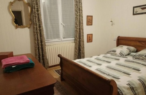 Saint-Pol-de-Leon House | Quiet and simple room, kitchen available