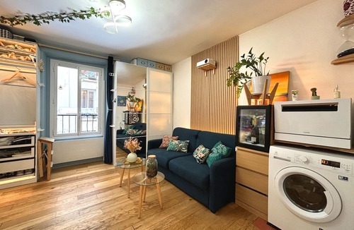 Charonne Apartment | Quiet Courtyard Studio, Paris 20th