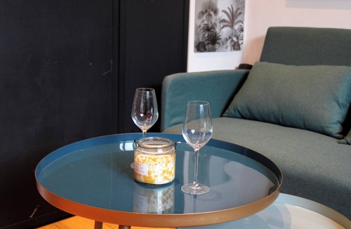 Grenelle Apartment | Quiet, cozy studio 2 minutes from the Eiffel Tower