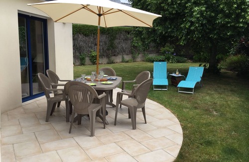 Arzon House | Quiet house between gulf and ocean close to shops Enclosed garden private parking