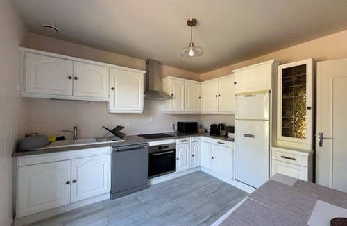 Touques House | Quiet house with garden, 5 minutes from Deauville
