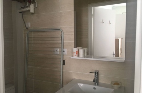 Quartier Saint-Ambroise Apartment | Quiet studio in the lively Oberkampf district