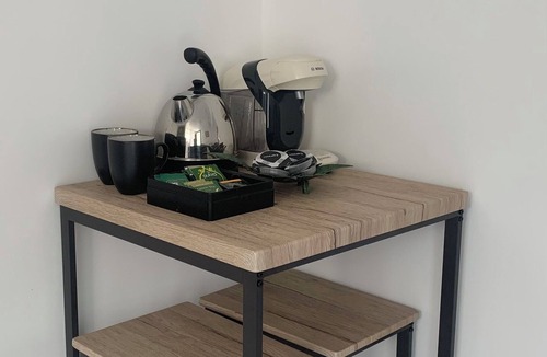 Rueil-Malmaison Apartment | Quiet studio near RER station, 15 minutes from Champs-Elysées and Arc de Triomphe