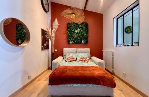 Alouettes House | Quiet Studio with Pool near Paris & Disneyland