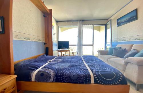 Arzon Apartment | REF 032 Studio pour 4 vue port Crouesty dans résidence avec piscine