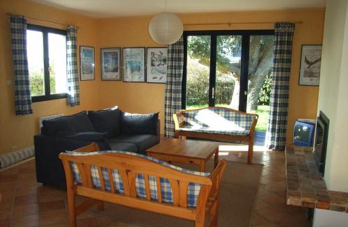 Arzon Villa | REF 034 Maison deux chambres pour cinq personnes proche Golfe du Morbihan LE MONTENO ARZON