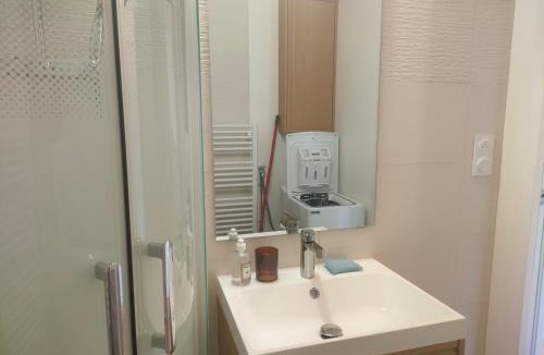 Arzon Apartment | Ref 078 T2 rénové RDC vue port Crouesty