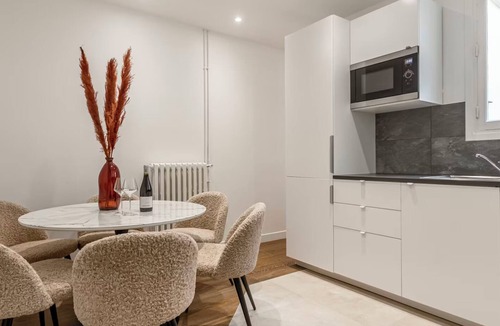 Faubourg-du-Roule Apartment | Refined Parisian Elegance Near the Arc de Triomphe & Boulevard Haussmann