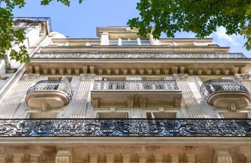Faubourg-du-Roule Apartment | Refined Parisian Elegance Near the Arc de Triomphe & Boulevard Haussmann