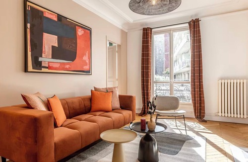 Faubourg-du-Roule Apartment | Refined Parisian Elegance Near the Arc de Triomphe & Boulevard Haussmann