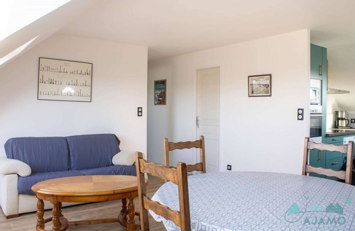 Plurien Apartment | Renovated 2-bedroom apartment for 6 guests in Plurien | Ref 211