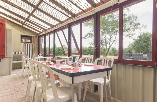 Donges Cottage | Renovated Breton Cottage with Parking & WiFi