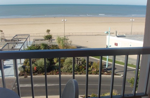 Saint-Jean-de-Monts Apartment | Rental studio 30 m2 panoramic view facing the sea all periods