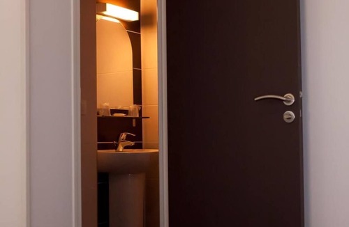 Batignolles Hotel | Royal Wagram