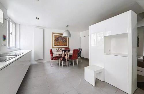 15th Arrondissement Bed & Breakfast | Rue Danton - Champ de Paris Residence
