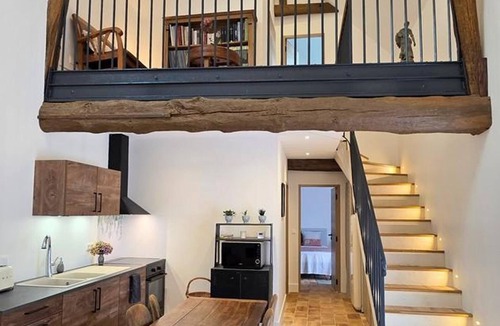 Montainville Cottage | Rustic cottage with secure parking - 4 guests
