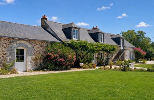 Rochefort-sur-Loire House | Séjour Prestige Moulin XVIe Piscine & Calme