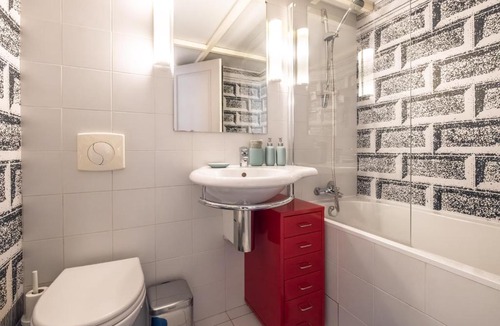 Les Halles Apartment | Saint-Honore - Art Deco Flat - Sleeps 5P