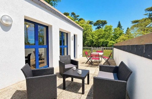 Treboul Apartment | Seaside apartment with exceptional view, Douarnenez terrace, near beach.